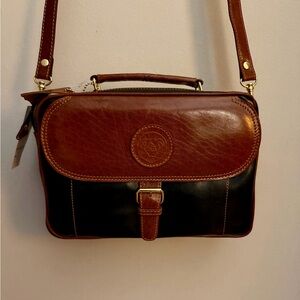 Vintage Tiara Brown and Black Leather Women’s Crossbody Bag